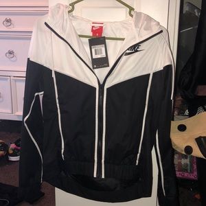 Brand New Nike windbreaker